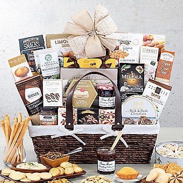 Classic Delights: Gourmet Gift Basket - GreatArrivals