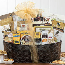 Grand Traditions: Gourmet Gift Basket - GreatArrivals