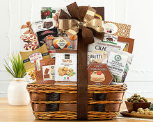Gourmet Splendor: Sweet & Savory Gift Basket - GreatArrivals