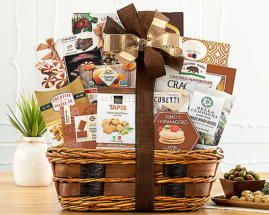 Gourmet Splendor: Sweet & Savory Gift Basket - GreatArrivals