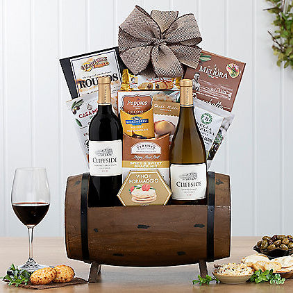 Cliffside Duet: Wine Gift Barrel Basket - GreatArrivals