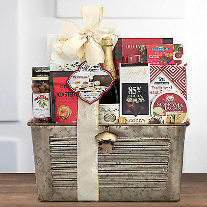 Grand Gourmet: Sparkling Cider Gift Basket - GreatArrivals