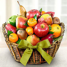 Organic Collection: Fruit Gift Basket - GreatArrivals
