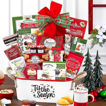 Deck the Halls: Gourmet Holiday Gift Basket - GreatArrivals