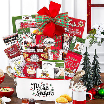 Deck the Halls: Gourmet Holiday Gift Basket - GreatArrivals