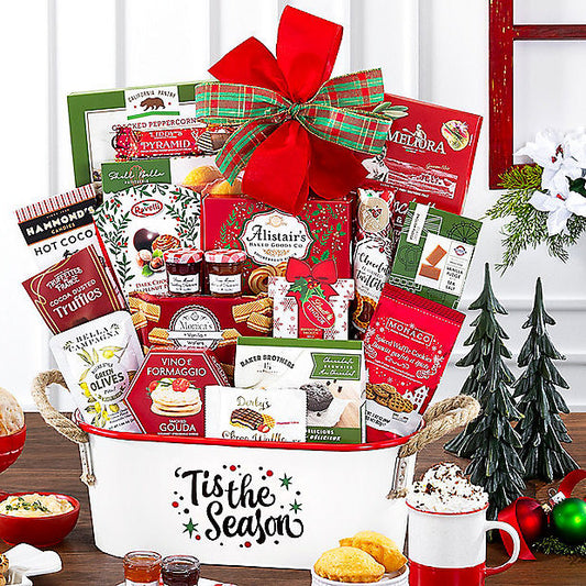 Deck the Halls: Gourmet Holiday Gift Basket - GreatArrivals