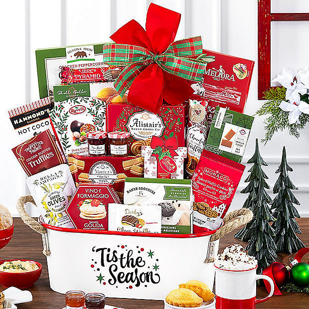 Deck the Halls: Gourmet Holiday Gift Basket - GreatArrivals