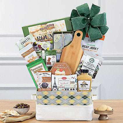 Hole In One: Golf Gift Basket - GreatArrivals