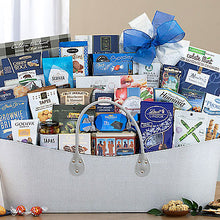 Kosher Deluxe: Gourmet Gift Basket - GreatArrivals