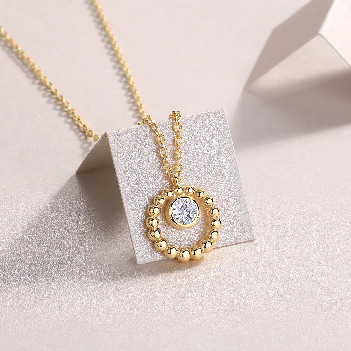 Moon Pearl - A Fashionable And Trendy Diamond Pendant Necklace Set With 0.5-carat Moissanite S925 Sterling Silver And Gold Plating