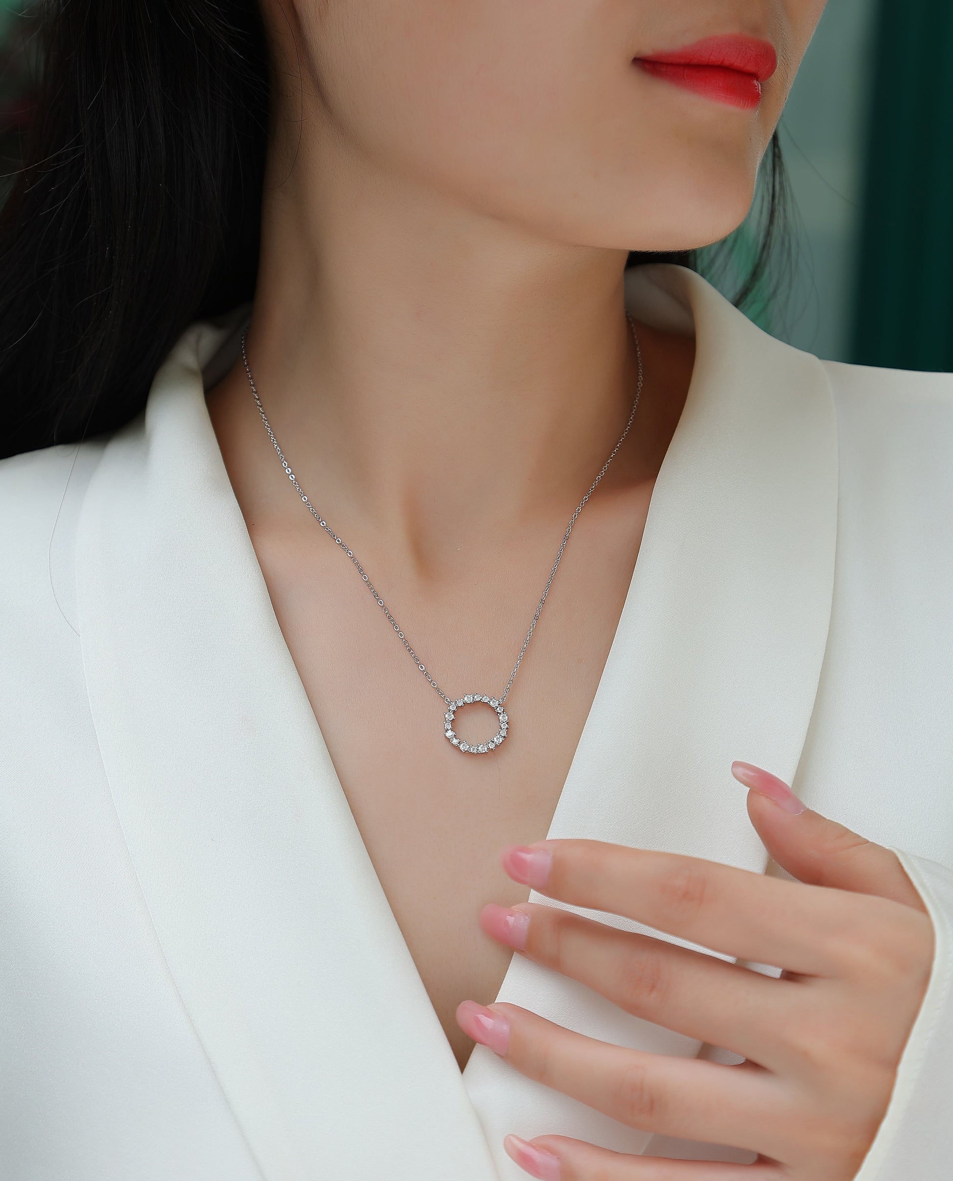 1Emerald Water Ripples - A Fashionable And Luxurious Diamond Jewelry Pendant Set With Moissanite S925 Sterling Silver And Platinum Plating Prohibit TikTok sales