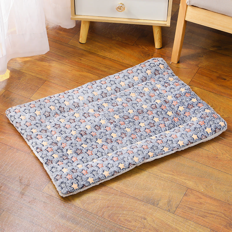 Thick Blanket Pet Bed Warm Sleeping Mat For Pets - 0 - CJ