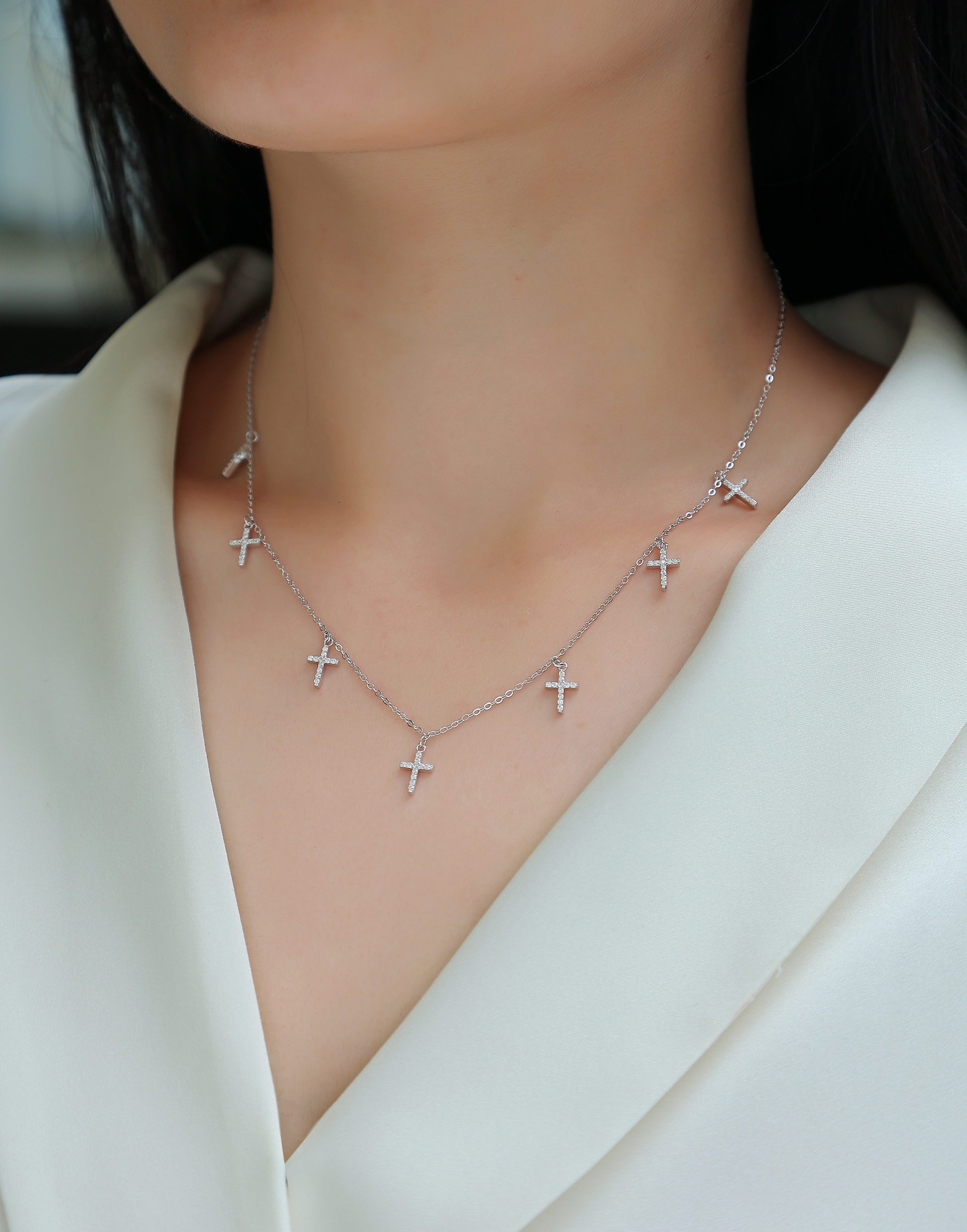 1Holy Light Cross - A Fashionable And Luxurious Diamond Jewelry Pendant Set With Moissanite S925 Sterling Silver And Platinum Plating Prohibit TikTok sales