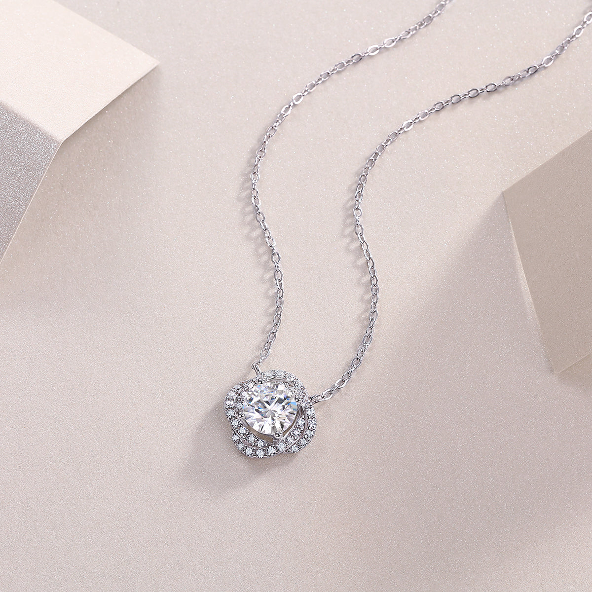 1Lucky Flower - A Fashionable And Luxurious Diamond Jewelry Pendant Set With 1 - carat Moissanite S925 Sterling Silver And Platinum Plating Prohibit TikTok sales - 5 - CJ