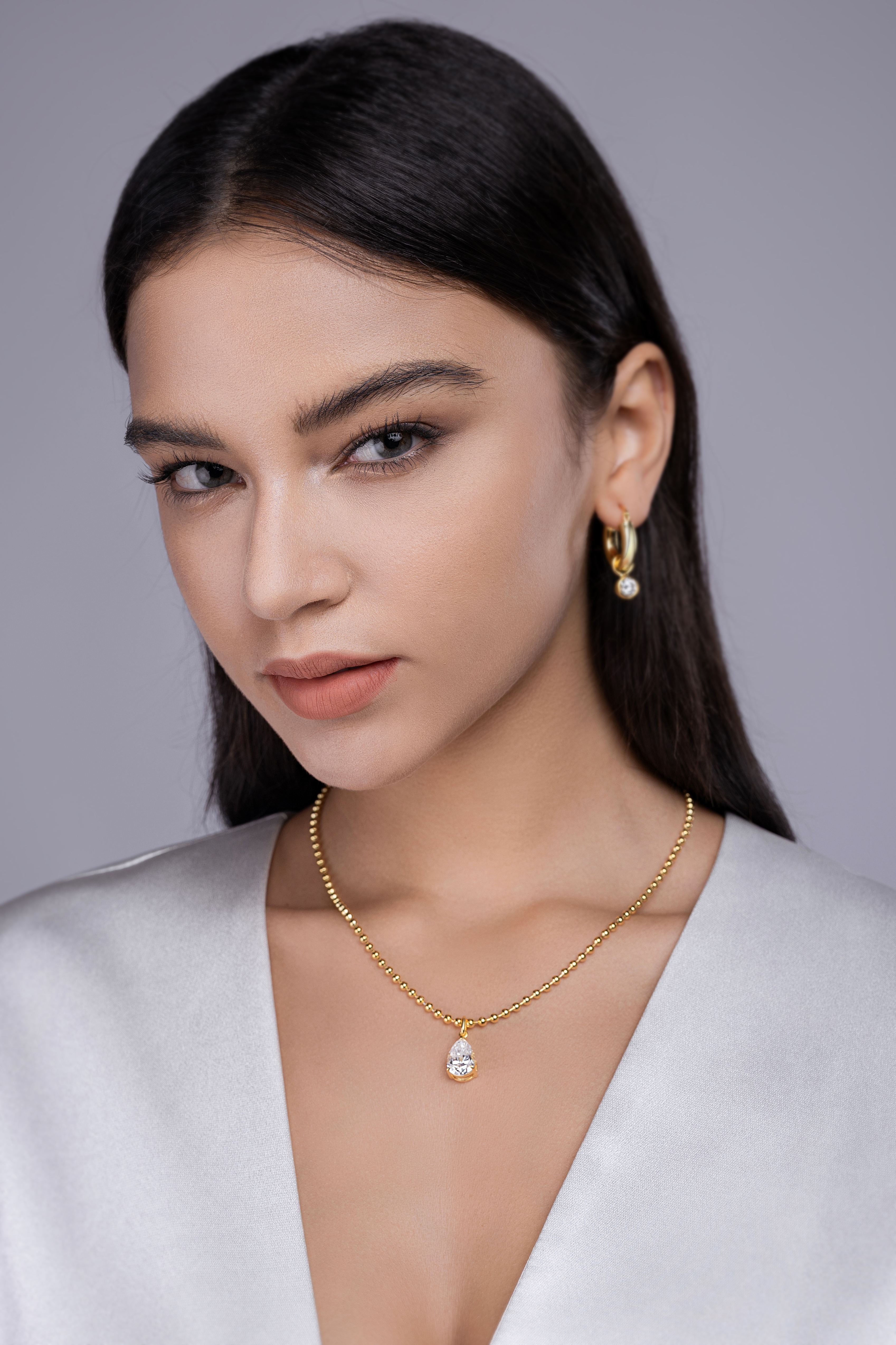 Wish Light - A Fashionable And Trendy Diamond Jewelry Necklace Pendant Set With Pear-shaped Moissanite S925 Sterling Silver And Gold Plating