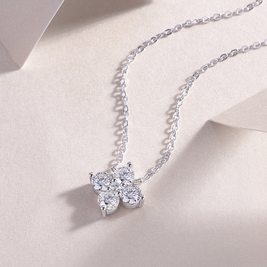 1Lucky Four - leaf Clover - A Fashionable And Luxurious Diamond Jewelry Pendant Set With Moissanite S925 Sterling Silver And Platinum Plating Prohibit TikTok sales - 5 - cj