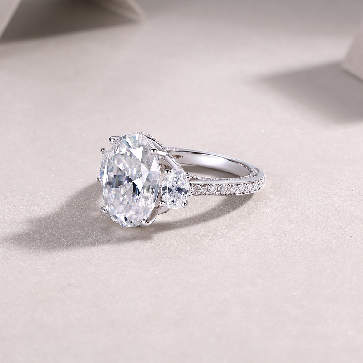 1Crown Of Radiance - A Fashionable And Luxurious Jewelry Accessory Set With Moissanite S925 Sterling Silver And Platinum - plated Diamond Prohibit TikTok sales - 5 - CJ