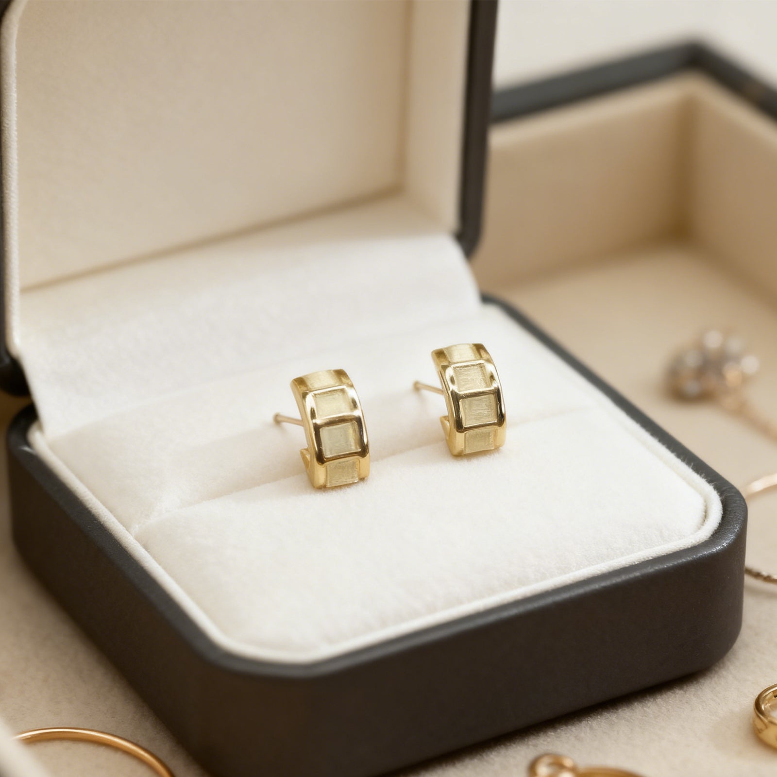 Simple Earrings-0952