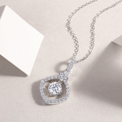 1Starlight Heart - to - Heart - A Fashionable And Luxurious Diamond Jewelry Pendant Set With 1 - carat Moissan Diamond S925 Sterling Silver And Platinum Plating Prohibit TikTok sales - 5 - CJ