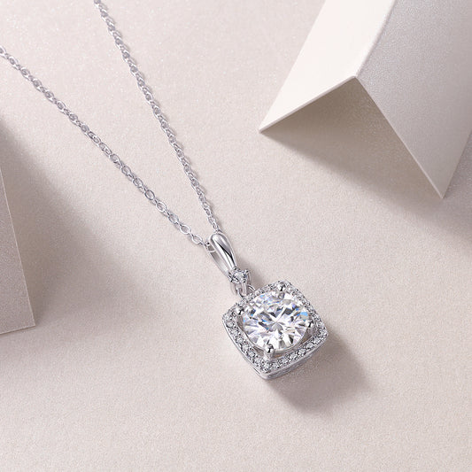 1Innocence - A Fashionable And Luxurious Diamond Jewelry Piece Set With 2 - carat Moissanite S925 Sterling Silver And Platinum - plated Pendant Prohibit TikTok sales - 5 - CJ