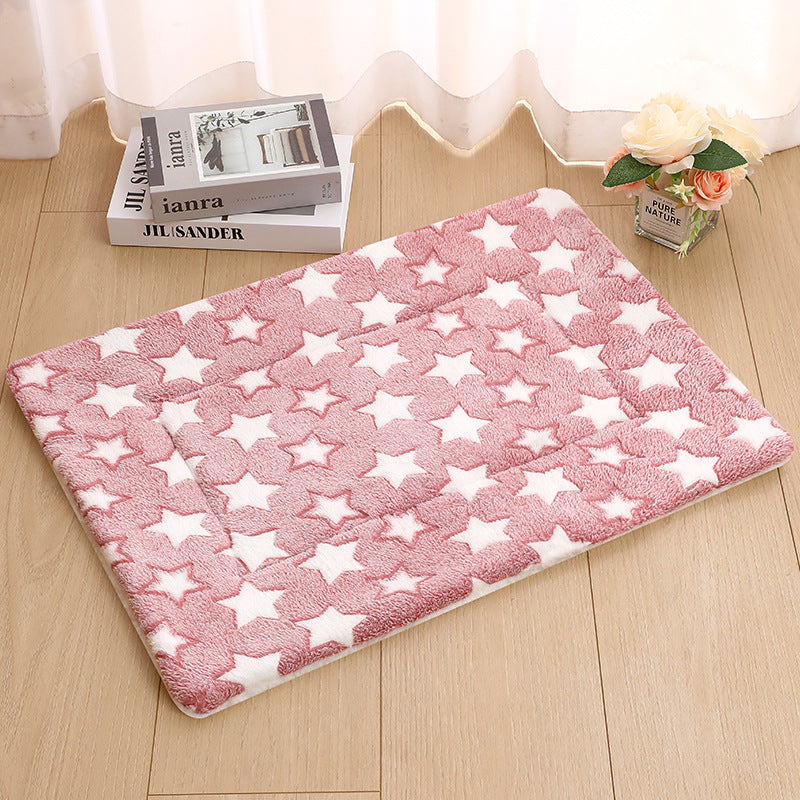 Thick Blanket Pet Bed Warm Sleeping Mat For Pets - 0 - CJ