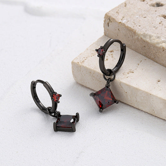 Ins Wears Cool Black Gold Earrings In Duplicate - 4 - CJ