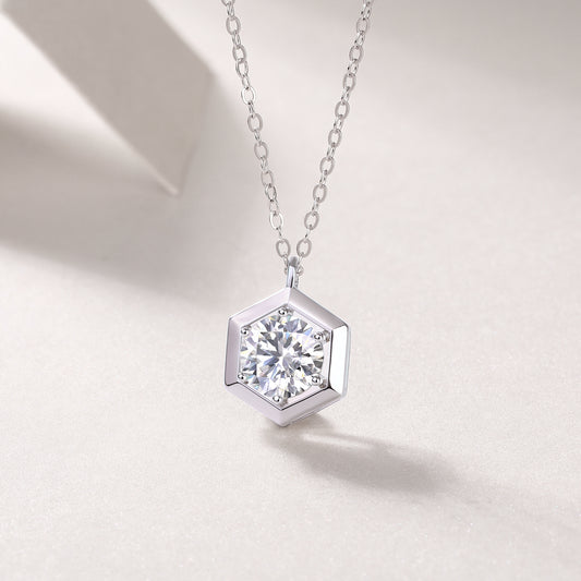 1Geometric - A Fashionable And Luxurious Diamond Jewelry Pendant Set With 1 - carat Moissanite S925 Sterling Silver Prohibit TikTok sales - 5 - cj